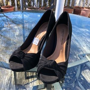 Christian Siriano Black Faux Suede Platform Pumps Size 8 1/2